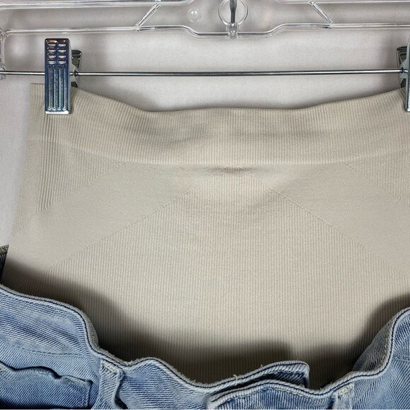 Blanqi Belly Support Panel Straight Leg Light Wash Jeans Maternity Size 2‎ - Picture 5 of 6